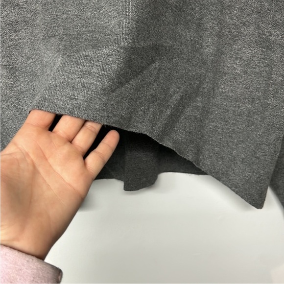 Amaryllis Soft Crewneck sweater - Picture 3 of 6